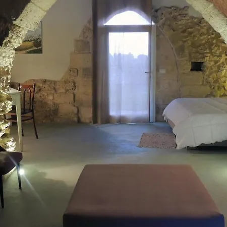 Bed & Breakfast Falcon Luxury *
